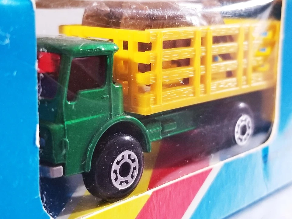 Camión de ganado Dodge Matchbox / 1981 / MB71 / caja de ventana azul sin perforar Foto 4 de 4