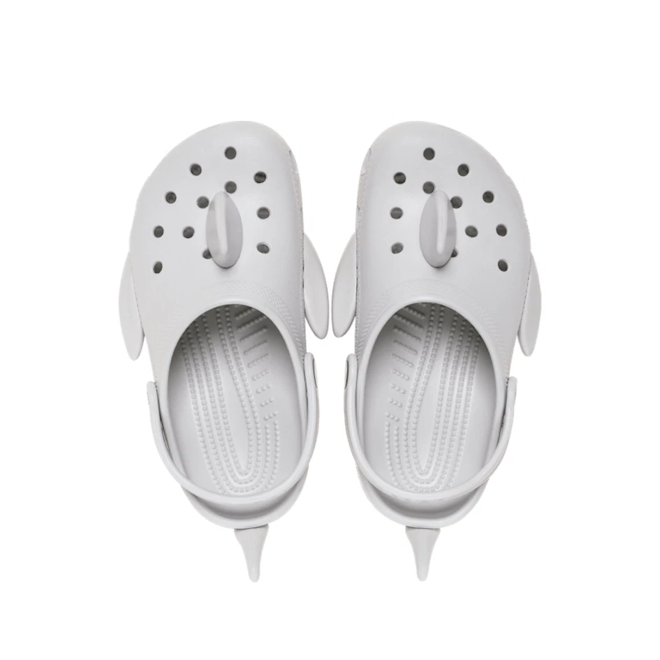 NUEVO ZUECO CROCS CLÁSICO I AM TIBURÓN 210014 GRIS Foto 3 de 4