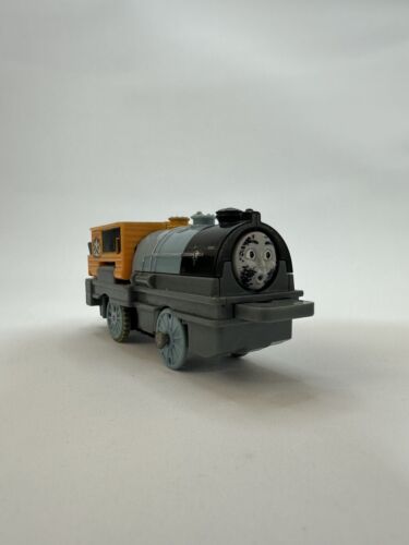 Crash n Repair Bash - Thomas Battery Operated Motorised Train Trackmaster Engine - Picture 1 of 7