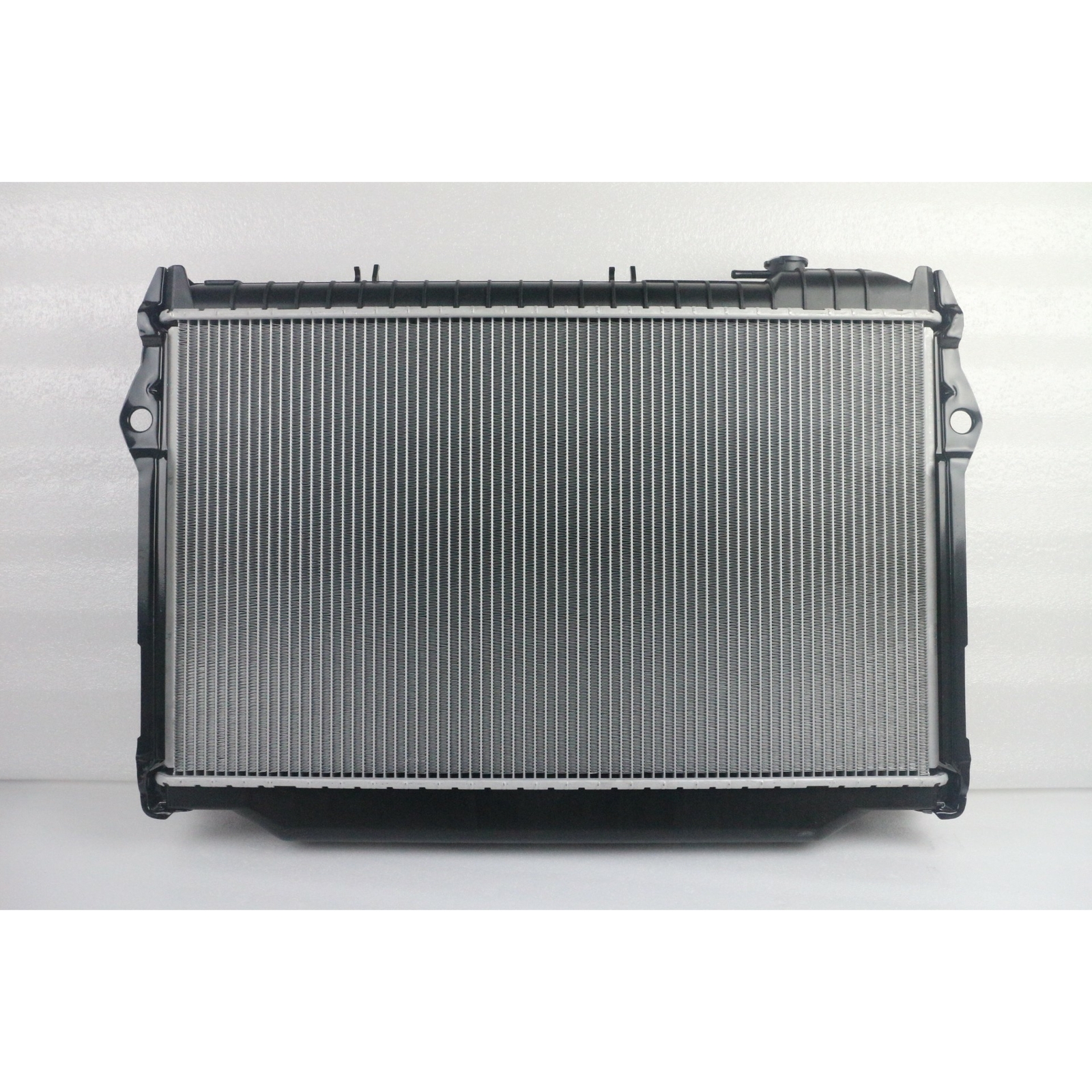 1hz Radiator Radiator Fit for Toyota Landcruiser 80 1HZ Diesel 1HDT Turbo Diesel 90 ...