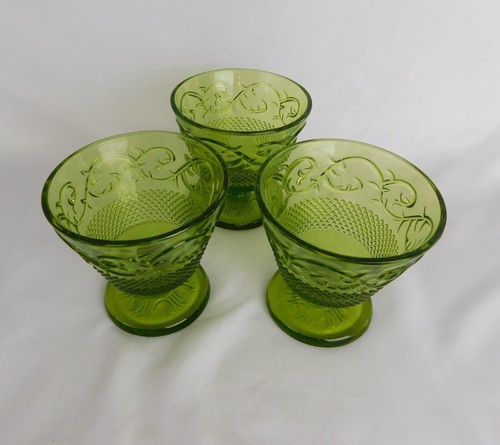 Vintage Set of 3 Indiana Green Glass Dessert/Sherbet Cup - Picture 2 of 4