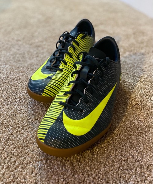 cr7 turf soccer shoes