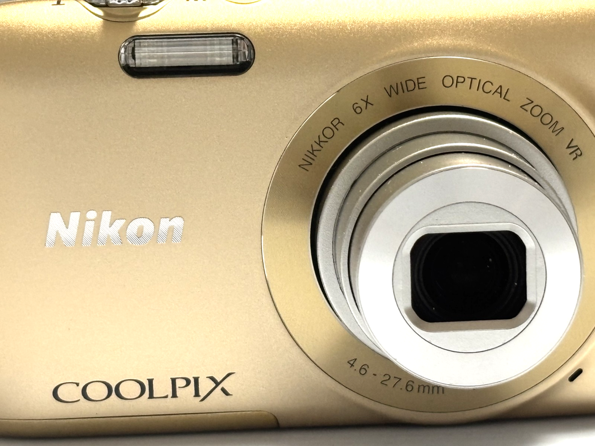 Nikon COOLPIX S3300 6X Zoom 16.0 Mp Gold 【公式通販】