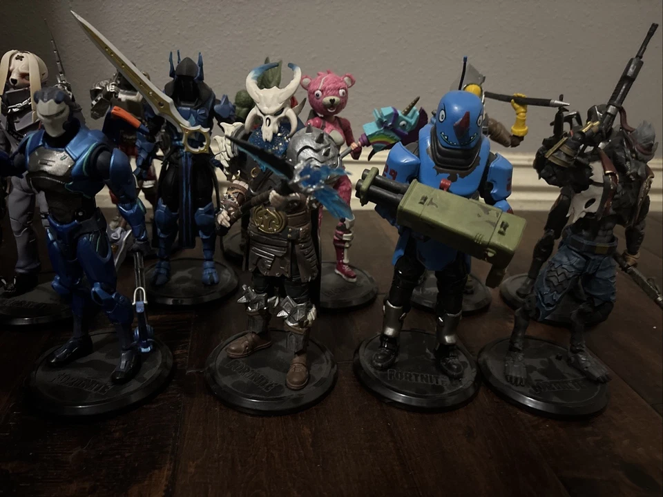 Fortnite McFarlane Lote de 14 Figuras con Accesorios Foto 3 de 4