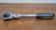 Titan Dual Head 3/8" And 1/4" Ratchet Swivel Head Tool