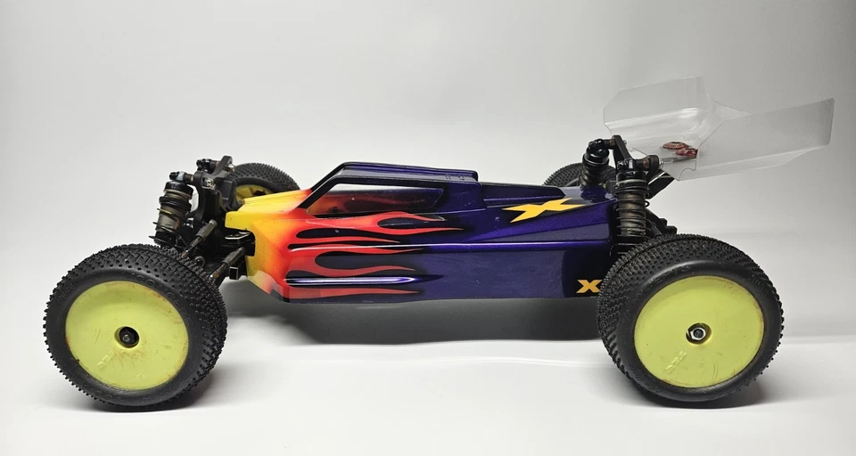 TLR 22X4 22X-4 Elite 1/10 4WD Buggy Upgraded + Spares - JConcept Exotek Lunsford - Image 3 of 4