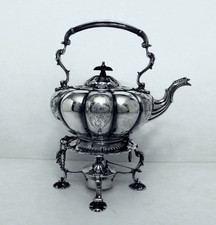 1930 A.E. POSTON & CO.LTD LONSDALE SHEFFIELD HAND CHASED MELON KETTLE W /STAND