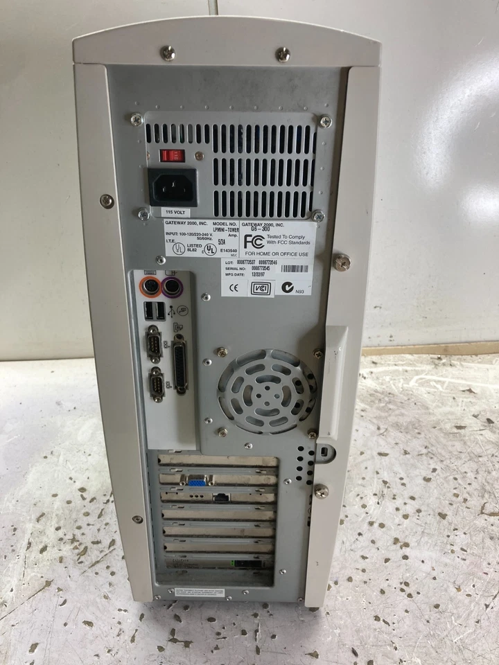 Gateway 2000 G6-300 Intel Pentium II 300MHz 64MB NO HDD - Image 3 of 4