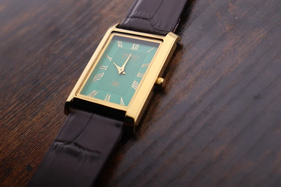 vintage Seiko Quartz Slim Tank Men Green Dial Dark Brown leather Dress Watch - Image 3 of 4
