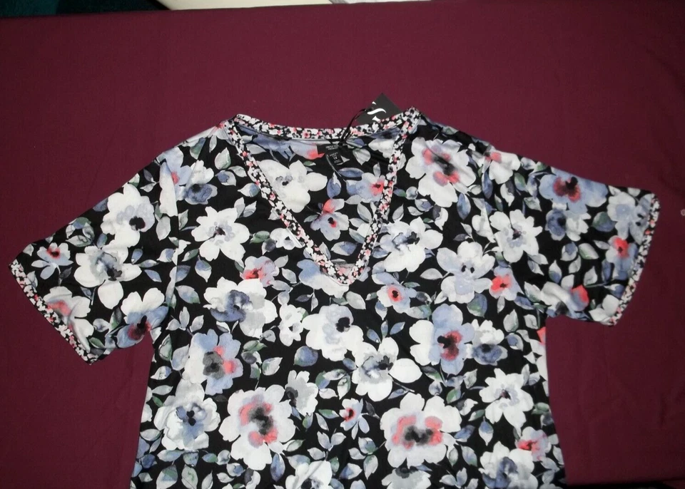 VESTIDO DE NOCHE VERA WANG Negro Floral Elástico FLOUNCE DOBLADILLO Pijama Talla 1X Nuevo con Etiquetas Foto 3 de 4