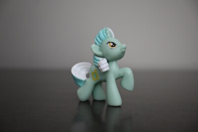 My Little Pony Friendship is Magic Lyra Heartstrings 2'' Mini Figure