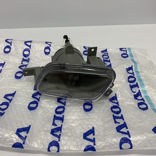 Genuine Volvo V70 Series (05-08) Front Fog Lamp / Light (Left) 8693347 - Picture 5 of 6
