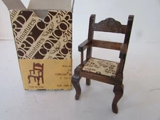 CONCORD DOLL HOUSE FURNITURE DINING ROOM CAPTAINS CHAIR W/COVERED SEAT L165