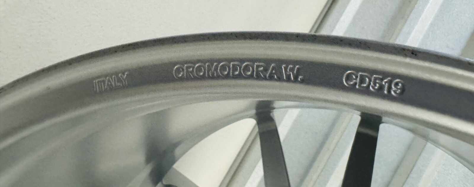 Ferrari OEM 812 Superfast GTS Competizione 00842800 Liquid Silver 20" Rear Wheel