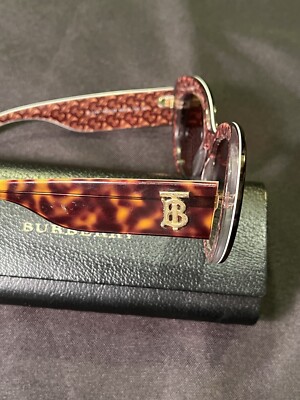 Authentic Burberry sunglasses. Basically new. Burberry BE4434 Square Sunglasses | EyeOns.com main image 3