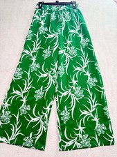 Women s NWT Green Floral Wide Leg Pants Size Small Elastic Waist Boho Resort