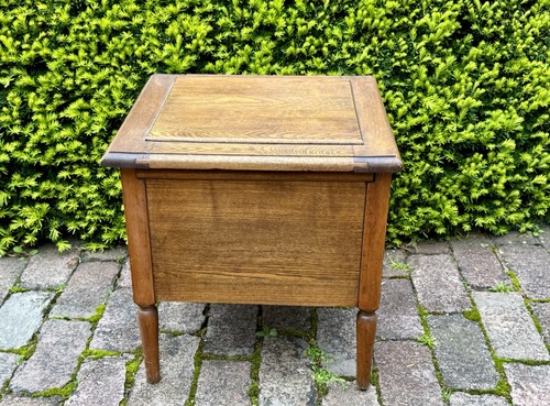 Antique Oak Victorian Bedside Commode Lift Top