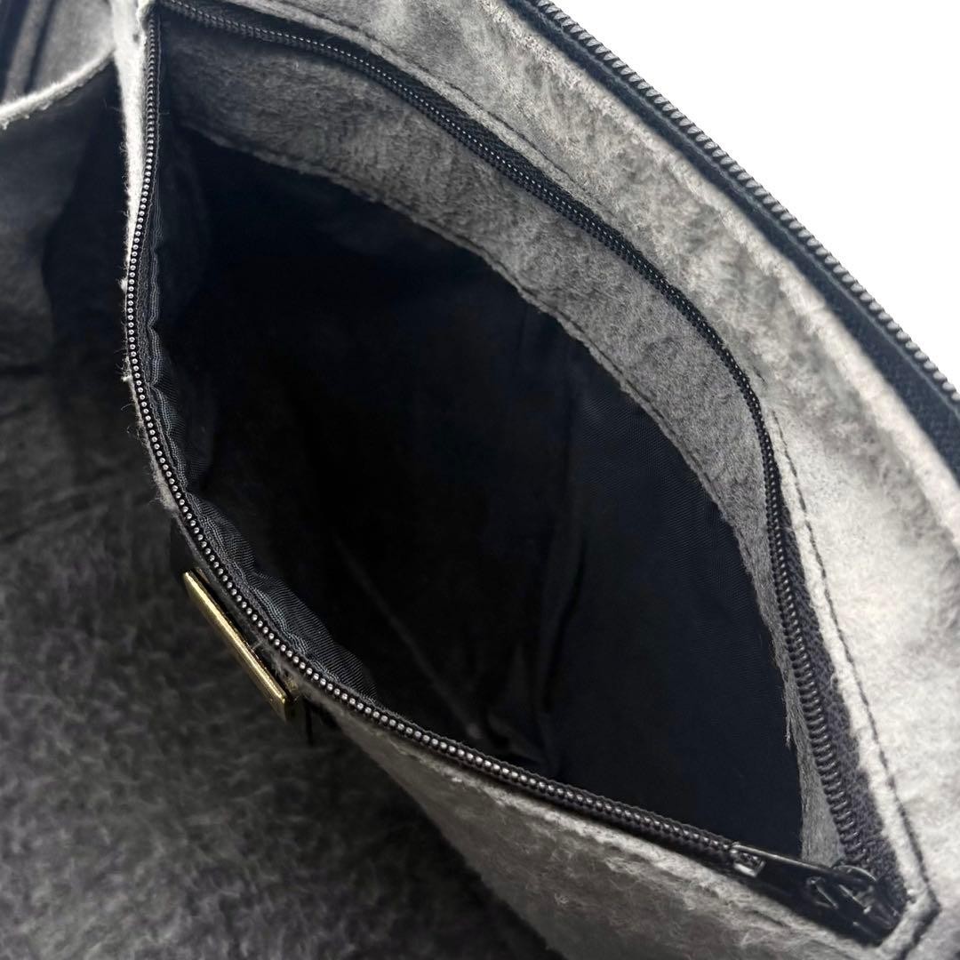 GUCCI Micro GG Interlocking Leather Handbag Black Authentic Excellent Condition — image 11