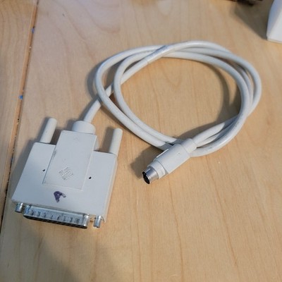 Sun Microsystems 25pin Female to 8 Pin DIN serial cable, 530-1662-01