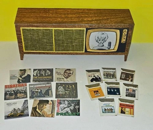 Vintage 1962 MCM BARBIE DREAM HOUSE TV Console + 9 records + 8 Skipper Room set