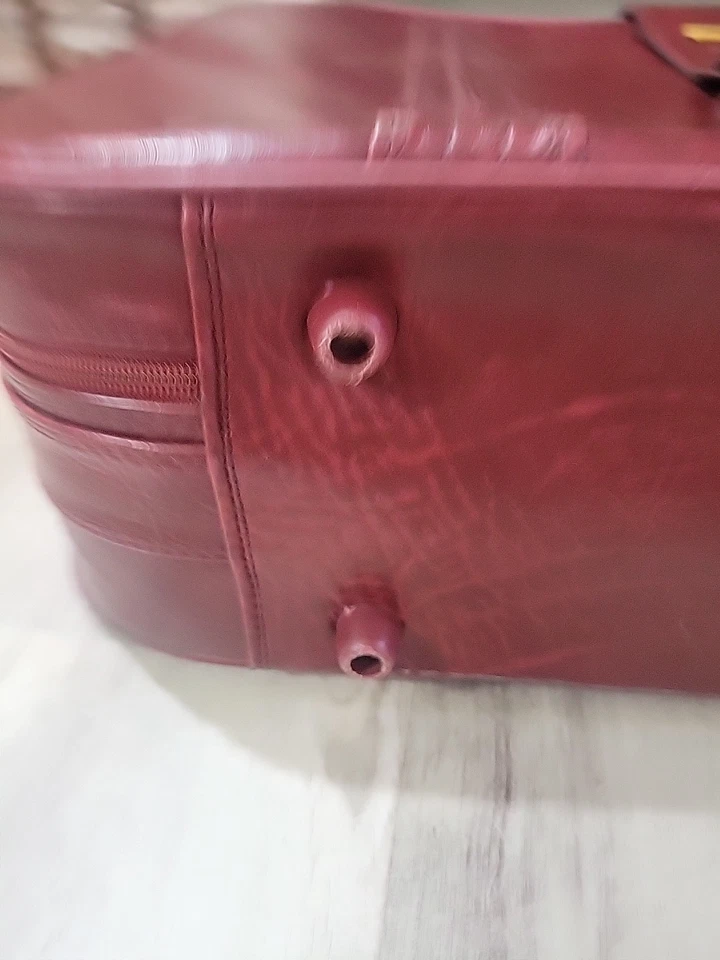 Maleta de equipaje de viaje vintage grande de imitación de cuero rojo granate Riviera Foto 4 de 4