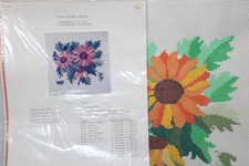 Needlepoint Canvas  GUIDE S Treglown Sunflowers G-447 Hand Painted Stitch Count