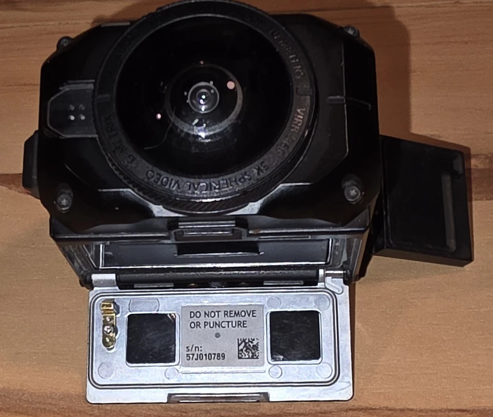 GARMIN Action Camera VIRB 360, Broken LCD, Functions, Great For All Spare Parts - Image 4 of 4