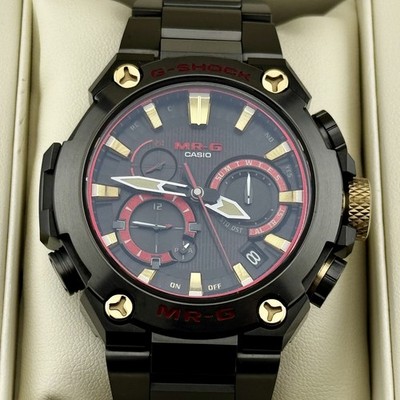 Neuwertige CASIO G-SHOCK MR-G MRG-B2000B-1A4JR Aka-Zona Red Samurai Bluetooth...