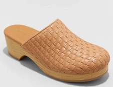 Universal Thread Women's Magnolia Heels Wedges CLOGS SIZE 6 NEW IN BOX