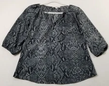 Loft Top Women' S Small Gray Black Snakeskin Print 3/4 Sleeve Lightweight Blouse