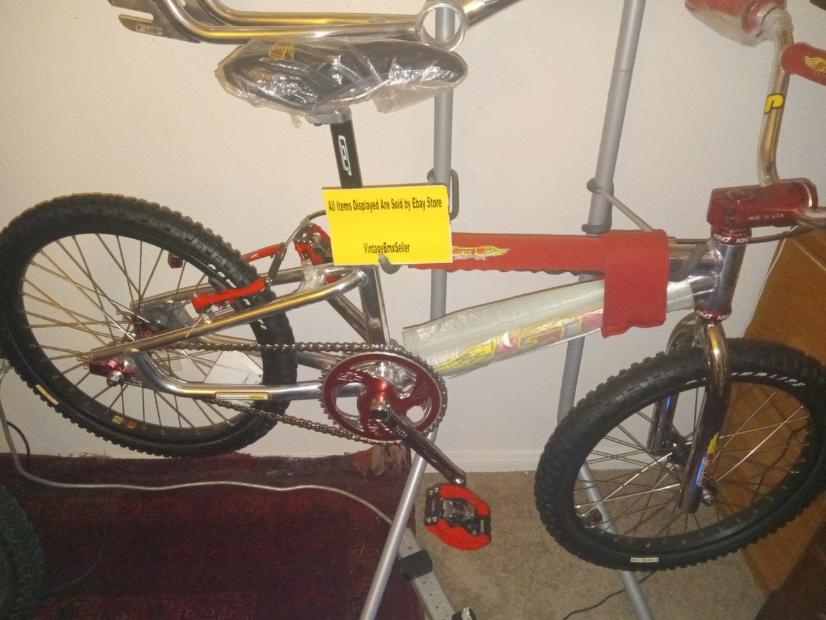 NOS Built 1997 GT Mach Two Red Elite World Champions BMX Bike