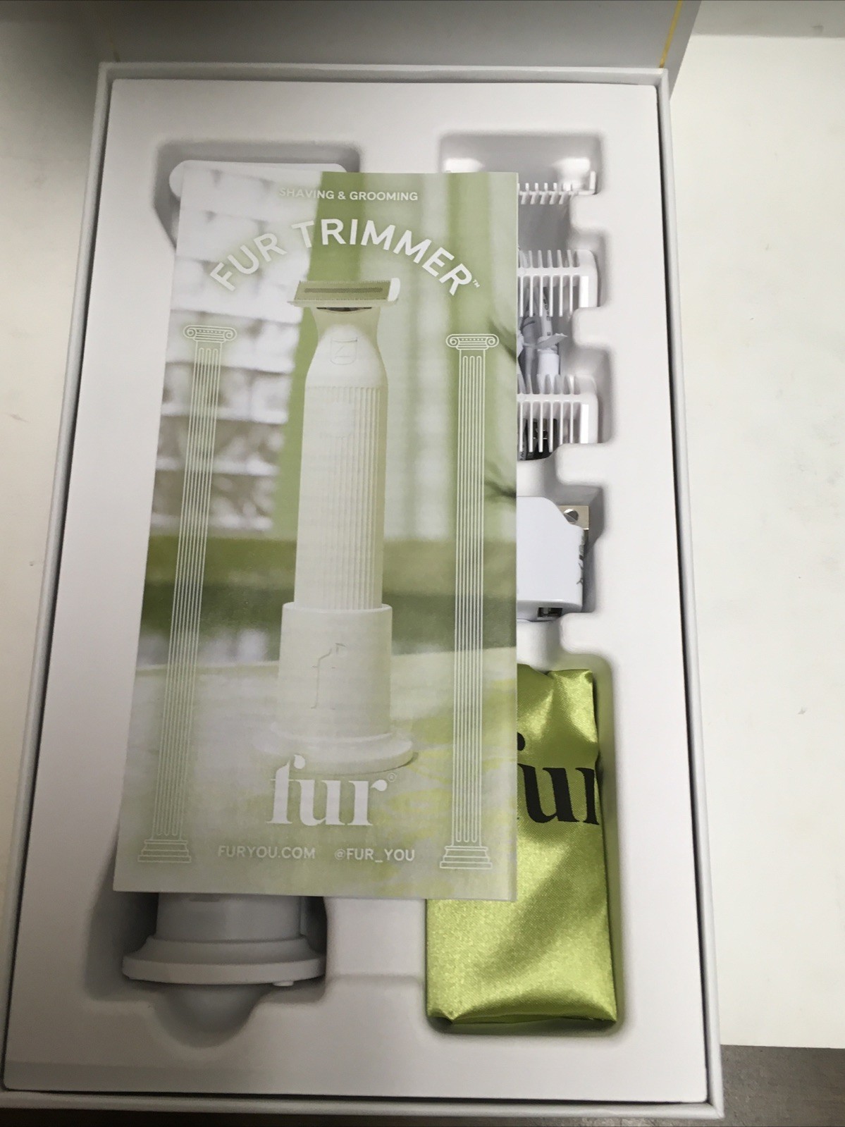 Fur Trimmer Shaving & Grooming Kit w/trimming guides USB charging cable & Bag