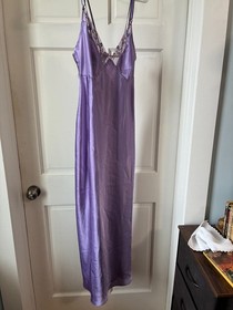 VTG Gilligan & OMalley Slip Lingerie Lavendar Polyester Lace  M 54"