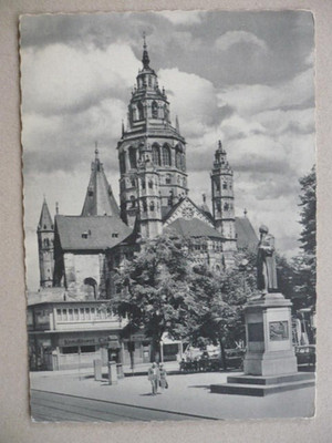 Mainz, Cathedral, Gutenberg Monument