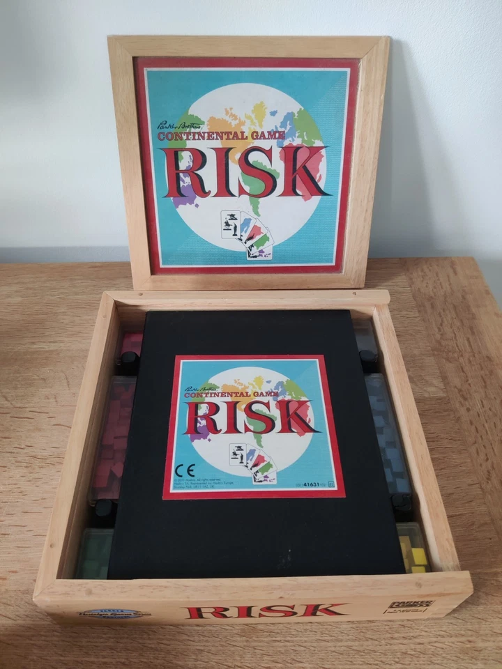 Risk Continental Nostalgia Edition Board Game Parker Brothers Wooden Box. - Image 4 of 4