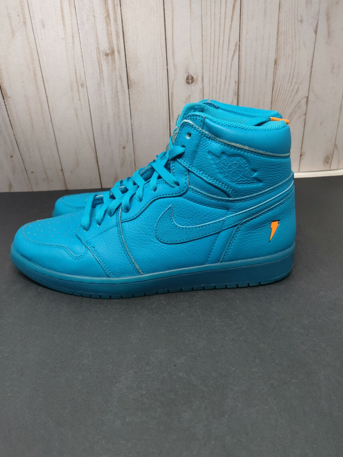 blue lagoon gatorade jordans