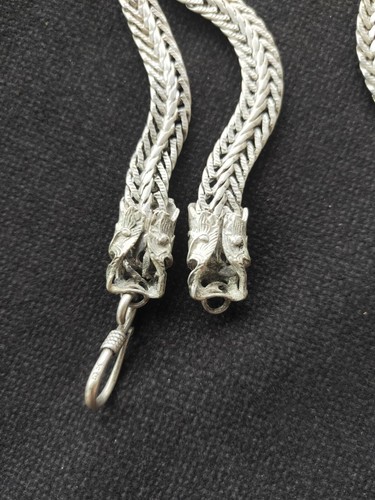 Squisita Collana Catena Statua Testa di Drago Intagliata Argento Tibet Rame - Foto 4 di 10