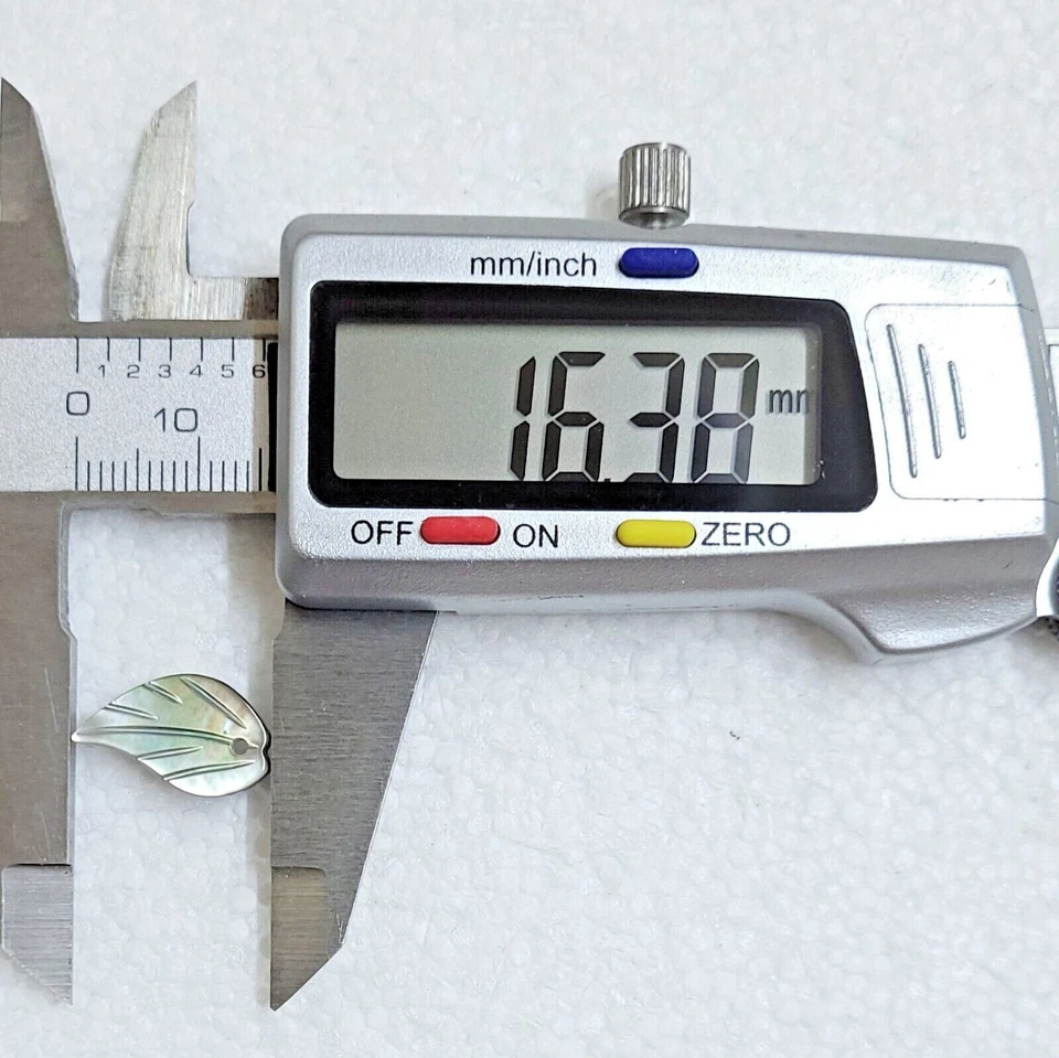 Etched Leaf Shell Button 16mm 20mm MOP Pearl 1 2 Hole Novelty Agoya Sewing Craft - Image 3 of 4