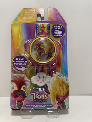 DreamWorks Trolls Band Together HugTime Talking Bracelet Light & Sound Box Dmg