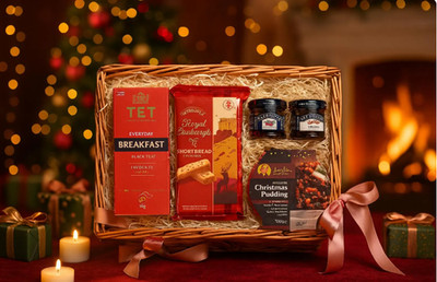Weihnachtskorb Geschenkbox   Festliche Leckereien & Alltagstee Wichtel Geschenkidee