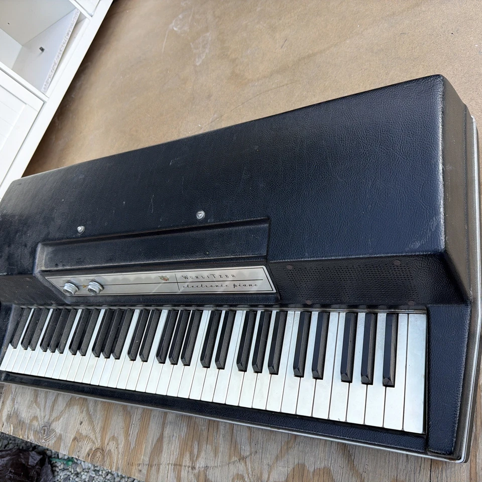 Piano eléctrico Wurlitzer 200A vintage Foto 2 de 4