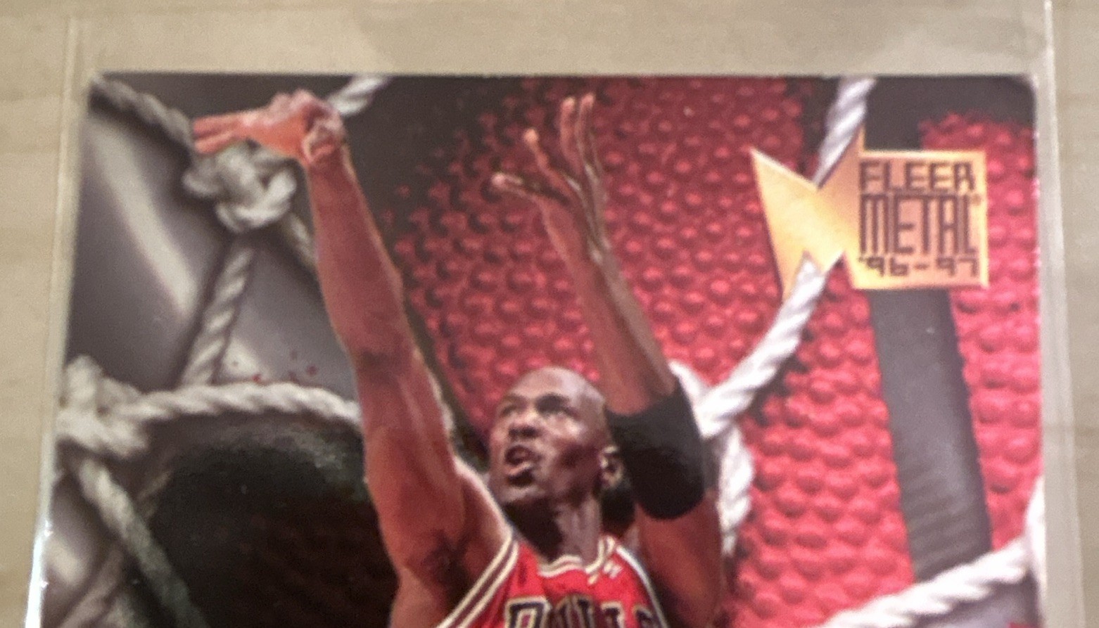Red Insett Michael Jordan 1996-97 Fleer Metal Metalized Insert #128 Chicago Bulls ...
