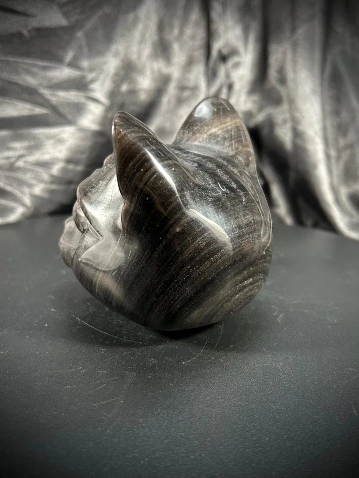 3.61" Mesmerizing Silver Obsidian Third Eye Cat Carving 1lb 7.3oz - Image 4 of 4