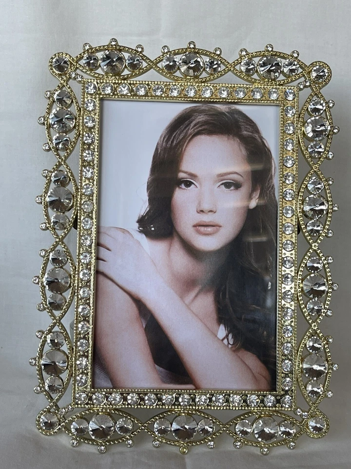 Ciel Collectables Monika Picture Frame. Hand Set Swarovski Crystals Gold Plating - Image 3 of 4