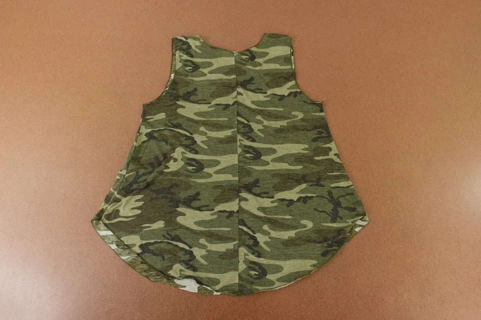 Camiseta sin mangas ligera vintage Havana Juniors grande verde camuflaje estrella brillante Foto 4 de 4