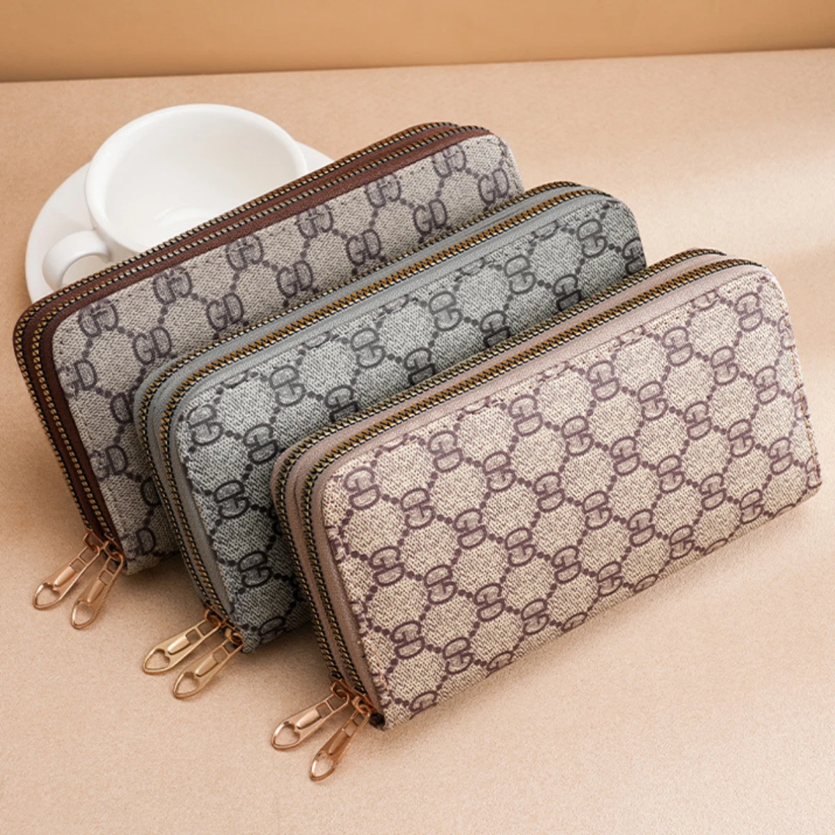 Women's wallet shop with wrist strap