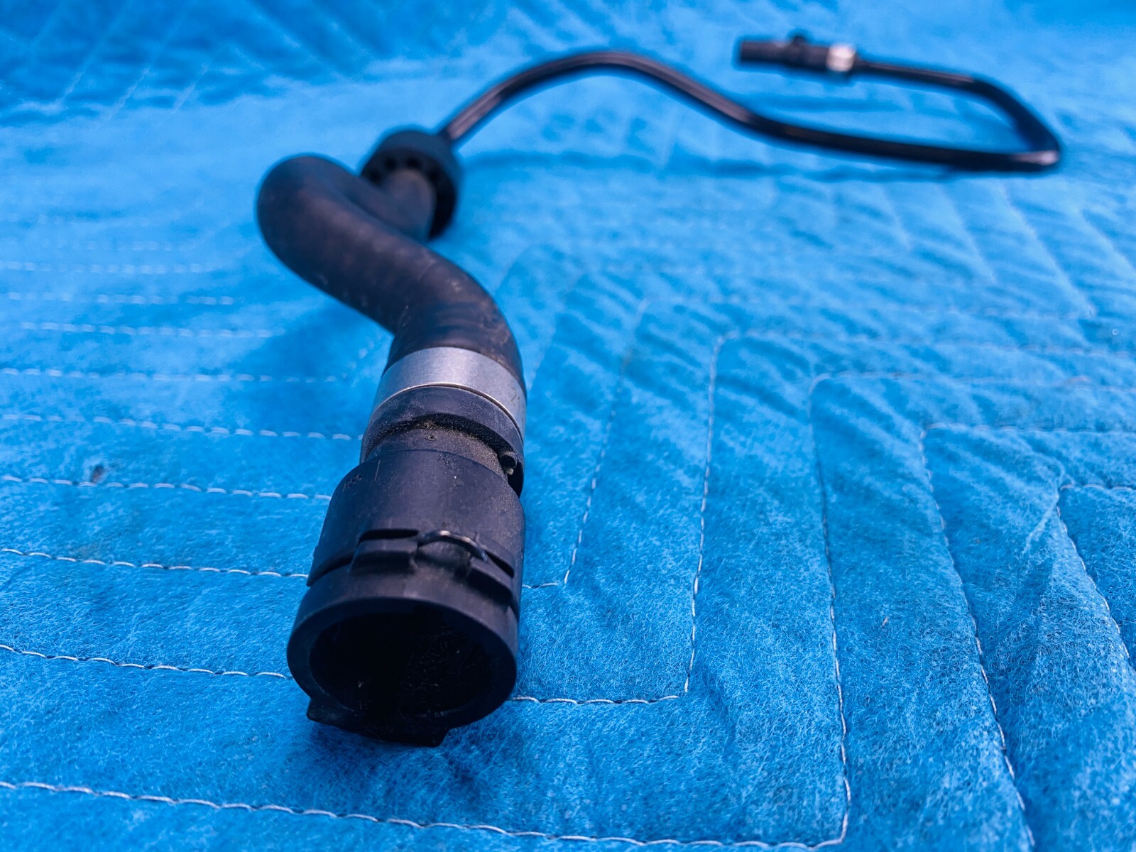 Genuine BMW Radiator Coolant Hose Pipe Line 17127619698 OEM | eBay 