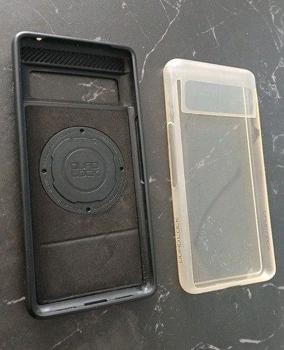Quad Lock Google Pixel 7 MAG Case & Weather Resistant Poncho