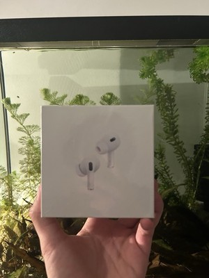 Apple AirPods Pro 2. Generation mit MagSafe Kabellosem Ladecase - Weiß