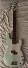Squier Classic Vibe '60s Precision Bass Sonic Blue, Maple Neck, 4-String